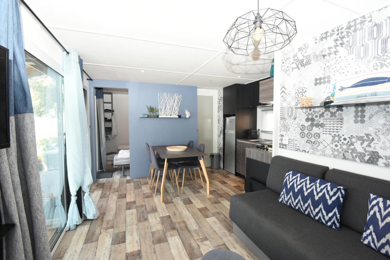 Mobil Home Vue Sur Mer - Racine 03 Saint-Raphaël 外观 照片