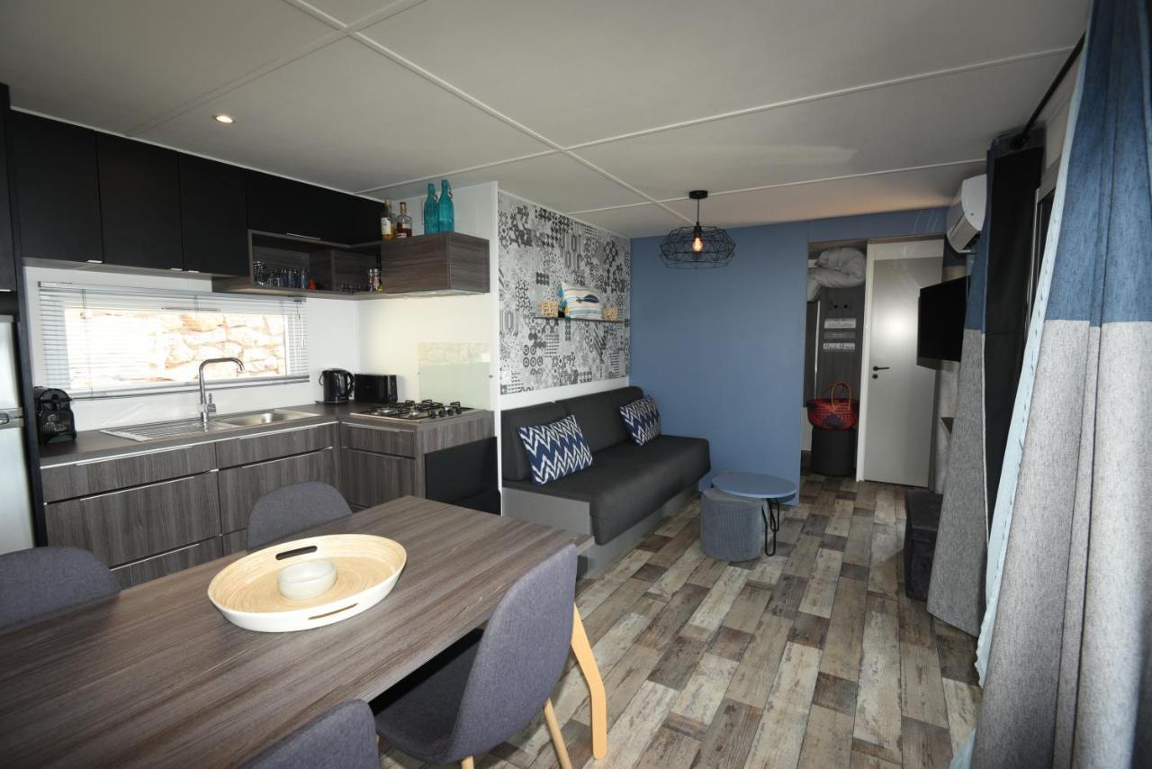 Mobil Home Vue Sur Mer - Racine 03 Saint-Raphaël 外观 照片