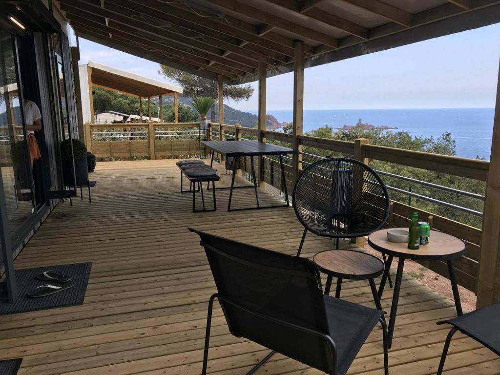 Mobil Home Vue Sur Mer - Racine 03 Saint-Raphaël 外观 照片